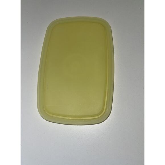 Vintage 4.5" Tall TUPPERWARE SPACE SAVER Storage Container Canister 1243-10 - Picture 9 of 9